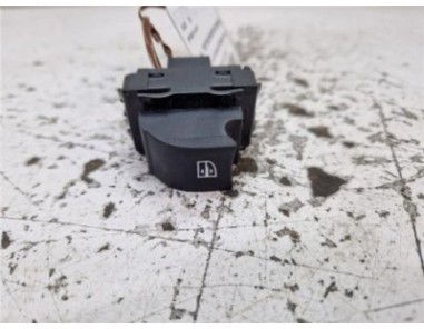 MANDO ELEVALUNAS TRASERO IZQUIERDO Renault Megane IV Berlina 5P  1 2 Tech Road [1 2 Ltr  - 97 kW TCE Energy]