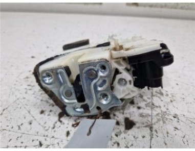 Cerradura Puerta Trasera Izquierda Suzuki Celerio  1 0 GA [1 0 Ltr  - 50 kW 12V CAT]