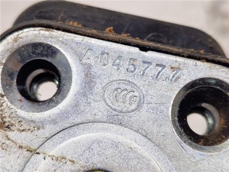 Cerradura Puerta Trasera Derecha Kia Sorento  2 5 CRDi