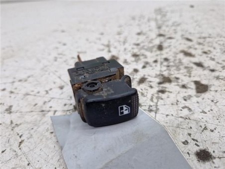 MANDO ELEVALUNAS DELANTERO DERECHO Kia Sorento  2 5 CRDi