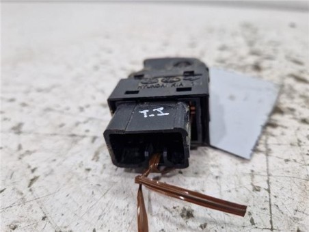 MANDO ELEVALUNAS TRASERO IZQUIERDO Kia Sorento  2 5 CRDi