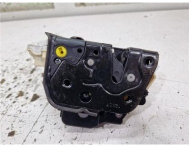 Cerradura Puerta Trasera Izquierda Audi A4 Berlina  2 0 TDI 16V  [2 0 Ltr  - 103 kW TDI]