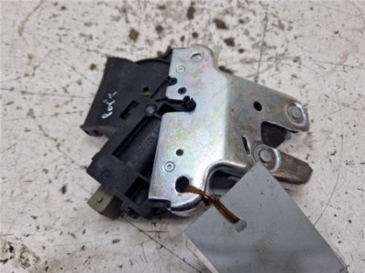 Cerradura Porton Audi A4 Berlina  2 0 e [2 0 Ltr  - 100 kW 16V TDI] 2