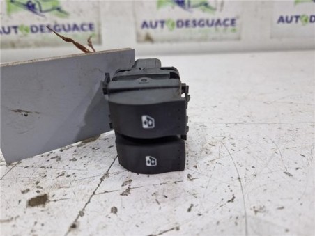 MANDO ELEVALUNAS DELANTERO IZQUIERDO Opel Vivaro  2 0 CDTI