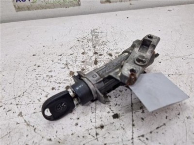 Clausor Volkswagen Golf IV Berlina  1 9 TDI