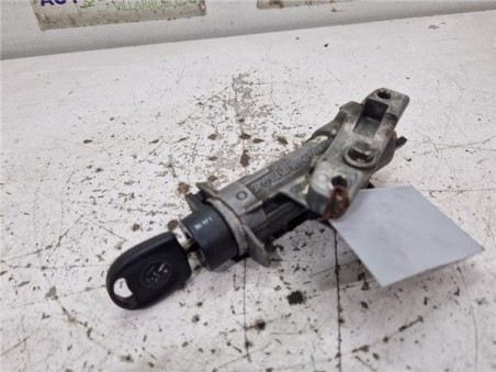 Clausor Volkswagen Golf IV Berlina  1 9 TDI