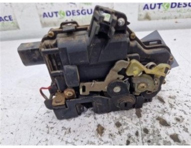 Cerradura Puerta Trasera Derecha Volkswagen Golf IV Berlina  1 9 TDI