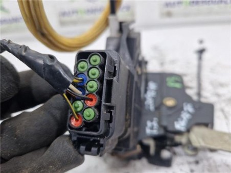 Cerradura Puerta Trasera Izquierda Ford FOCUS II Ranchera familiar  2 0 TDCi