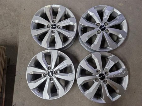 JUEGO LLANTAS Kia Rio  1 2 Attract [1 2 Ltr  - 62 kW CAT]