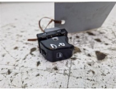 MANDO ELEVALUNAS DELANTERO DERECHO Audi A4 Berlina  2 0 e [2 0 Ltr  - 100 kW 16V TDI]