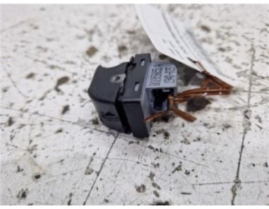 MANDO ELEVALUNAS DELANTERO DERECHO Audi A4 Berlina  2 0 e [2 0 Ltr  - 100 kW 16V TDI]