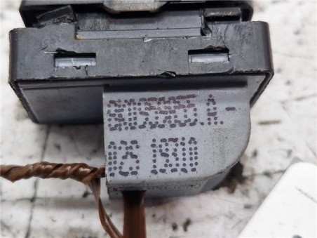 MANDO ELEVALUNAS TRASERO IZQUIERDO Audi A4 Berlina  2 0 e [2 0 Ltr  - 100 kW 16V TDI]