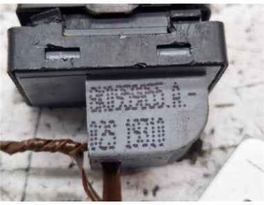 MANDO ELEVALUNAS TRASERO IZQUIERDO Audi A4 Berlina  2 0 e [2 0 Ltr  - 100 kW 16V TDI]