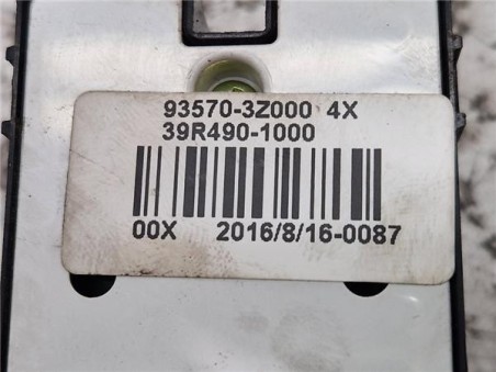 MANDO ELEVALUNAS DELANTERO IZQUIERDO Hyundai i40  1 7 Style [1 7 Ltr  - 100 kW CRDi CAT]