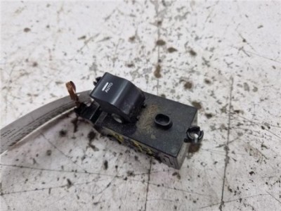 MANDO ELEVALUNAS DELANTERO DERECHO Hyundai i40  1 7 Style [1 7 Ltr  - 100 kW CRDi CAT]