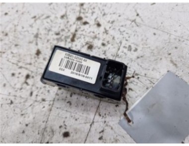 MANDO ELEVALUNAS TRASERO DERECHO Hyundai i40  1 7 Style [1 7 Ltr  - 100 kW CRDi CAT]