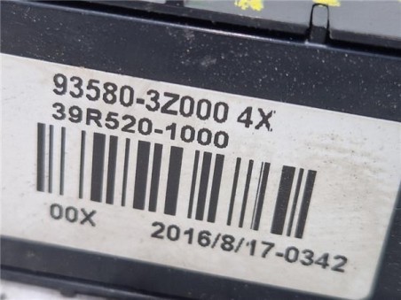 MANDO ELEVALUNAS TRASERO IZQUIERDO Hyundai i40  1 7 Style [1 7 Ltr  - 100 kW CRDi CAT]