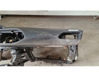 Salpicadero Peugeot 308  1 5 Style [1 5 Ltr  - 75 kW Blue-HDI FAP]