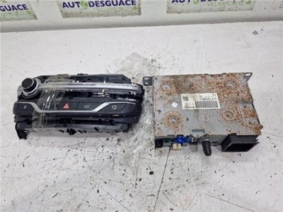 Radio / Cd Peugeot 308  1 5 Style [1 5 Ltr  - 75 kW Blue-HDI FAP]