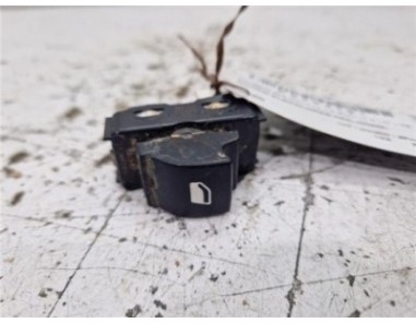 MANDO ELEVALUNAS TRASERO DERECHO Peugeot 308  1 5 Style [1 5 Ltr  - 75 kW Blue-HDI FAP]