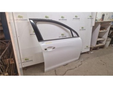 Puerta Delantera Derecha Peugeot 308  1 5 Style [1 5 Ltr  - 75 kW Blue-HDI FAP]