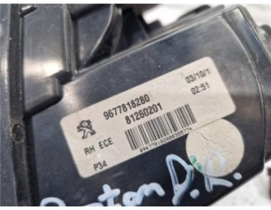 Piloto Porton Trasero Derecho Peugeot 308  1 5 Style [1 5 Ltr  - 75 kW Blue-HDI FAP]