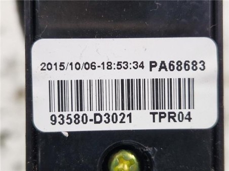 MANDO ELEVALUNAS TRASERO IZQUIERDO Hyundai Tucson  1 7 Tecno BlueDrive 2WD [1 7 Ltr  - 85 kW CRDi CAT]