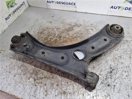 Brazo Inferior Delantero Izquierdo Hyundai i30  1 6 KLASS 70KW