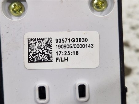 MANDO ELEVALUNAS DELANTERO IZQUIERDO Hyundai i30  1 6 KLASS 70KW