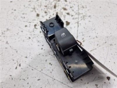 MANDO ELEVALUNAS TRASERO IZQUIERDO Hyundai i30  1 6 KLASS 70KW