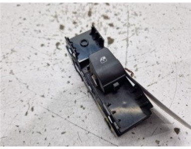 MANDO ELEVALUNAS TRASERO IZQUIERDO Hyundai i30  1 6 KLASS 70KW