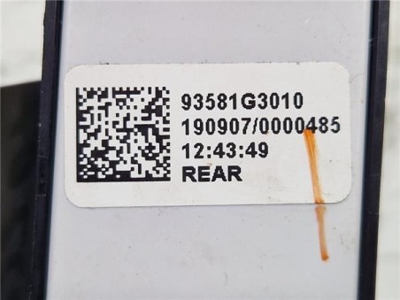 MANDO ELEVALUNAS TRASERO IZQUIERDO Hyundai i30  1 6 KLASS 70KW