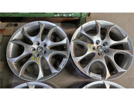 JUEGO LLANTAS Alfa Romeo 147  1 9 JTDM 8V