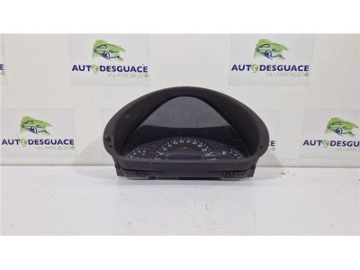Cuadro Instrumentos Mercedes-Benz Clase C  Berlina  2 6 240  [2 6 Ltr  - 125 kW CAT]