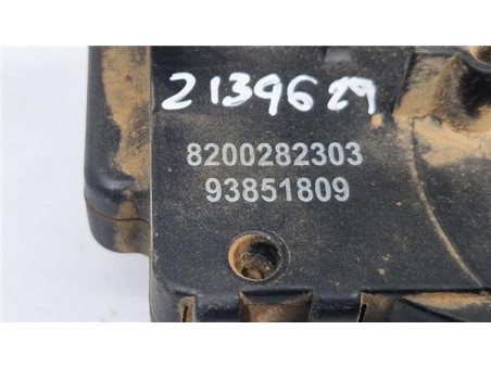 Cerradura Puerta Trasera Izquierda Renault Trafic II Combi  2 0 27 CN Combi6 acristalado parcial [2 0 Ltr  - 84 kW dCi Diesel CA