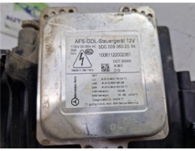 FARO XENON IZQUIERDO Mercedes-Benz Clase E  Cabrio  E 220 CDI 