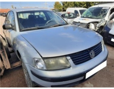 Puerta Delantera Izquierda Volkswagen Passat Berlina  1 9 TDI