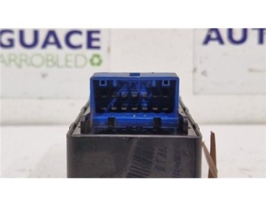 Botonera Puerta Delantera Izquierda Ssangyong Kyron  2 0 200 Xdi Premium 4WD [2 0 Ltr  - 104 kW TD-Kat]