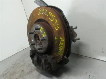 Buje Delantero Izquierdo Toyota AVENSIS Sedán  2 0 D-4D