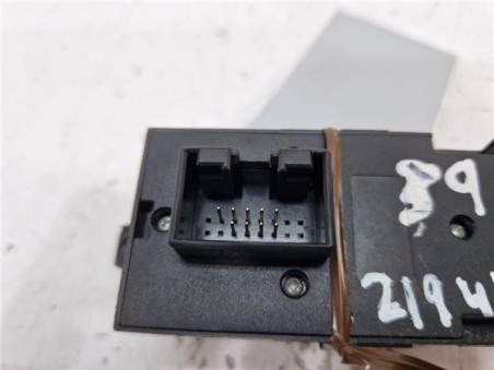 MANDO ELEVALUNAS DELANTERO IZQUIERDO Skoda Superb  1 9 TDI