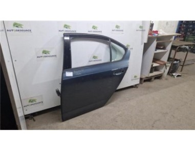 Puerta Trasera Izquierda Skoda Octavia Berlina  1 6 Ambition [1 6 Ltr  - 77 kW TDI DPF]
