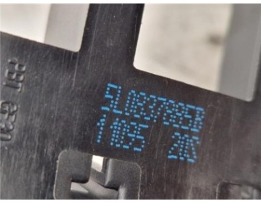 Maneta Exterior Delantera Izquierda Skoda Octavia Berlina  1 6 Ambition [1 6 Ltr  - 77 kW TDI DPF]