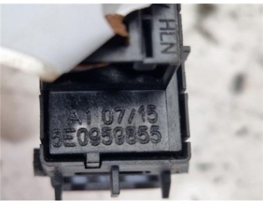 MANDO ELEVALUNAS TRASERO DERECHO Skoda Octavia Berlina  1 6 Ambition [1 6 Ltr  - 77 kW TDI DPF]