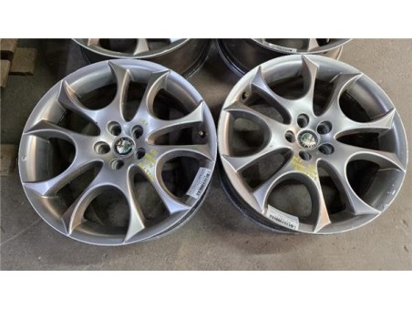 JUEGO LLANTAS Alfa Romeo 147  1 9 JTDM 8V