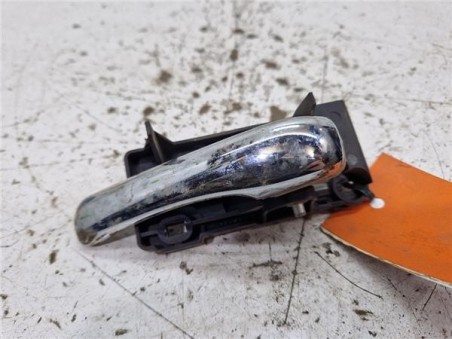 Manilla Interior Puerta Trasera Izquierda Alfa Romeo 147  1 9 JTD 16V Distinctive [1 9 Ltr  - 103 kW JTD 16V CAT]