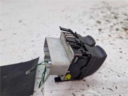 Botonera Puerta Delantera Izquierda Renault CLIO III 1 5 dCi D 