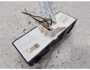 MANDO ELEVALUNAS DELANTERO IZQUIERDO Kia Sportage  1 6 Concept [1 6 Ltr  - 110 kW T-GDI CAT]