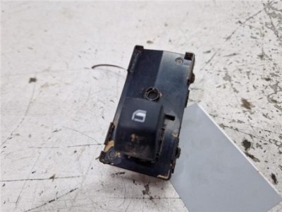 MANDO ELEVALUNAS DELANTERO DERECHO Kia Sportage  1 6 Concept [1 6 Ltr  - 110 kW T-GDI CAT]