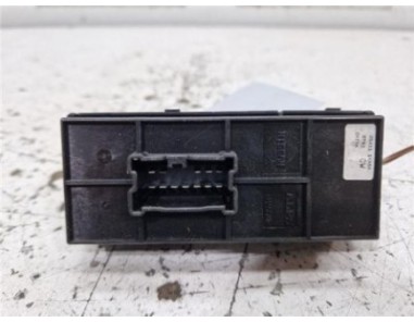 MANDO ELEVALUNAS DELANTERO DERECHO Nissan Juke I  1 6 Acenta [1 6 Ltr  - 86 kW 16V CAT]