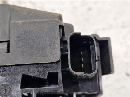 Cerradura Porton Opel Crossland X  1 2 Excellence [1 2 Ltr  - 96 kW]